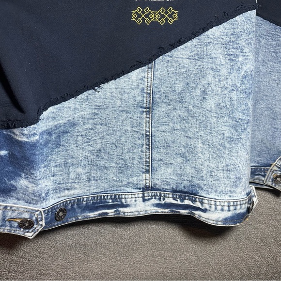 Very Rare- Iro Ochi Blue Half Denim Honshu WLVS JPN Embroidered Hoodie Size L - Picture 12 of 16